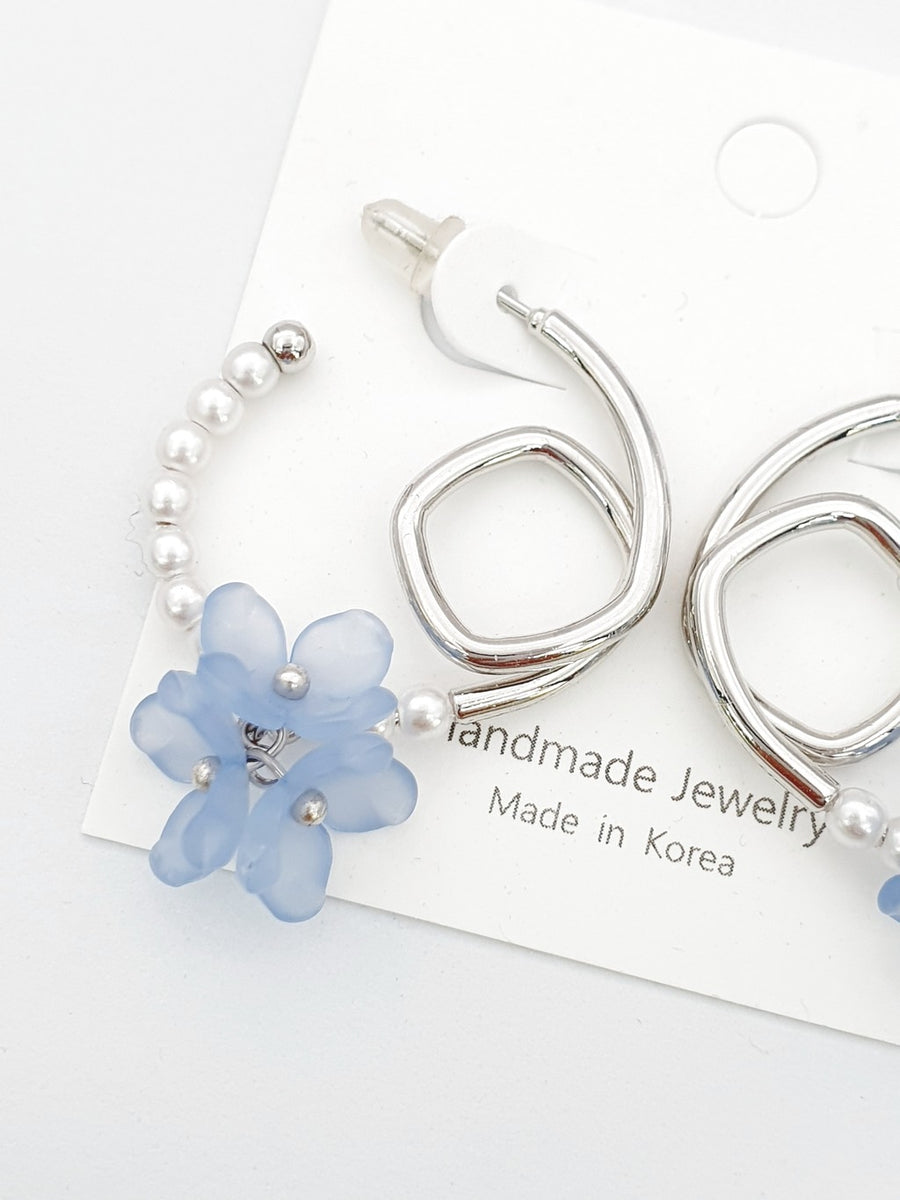 silver flowers earrings