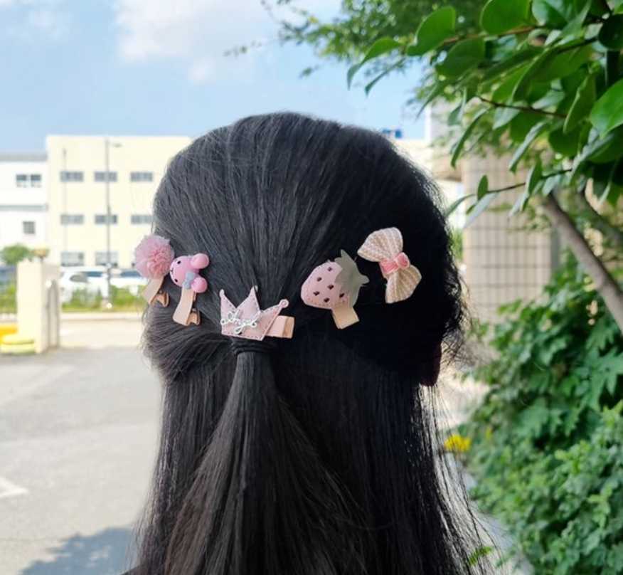 Cute Hair Pin Set (5 Kinds) - Pink Strawberry