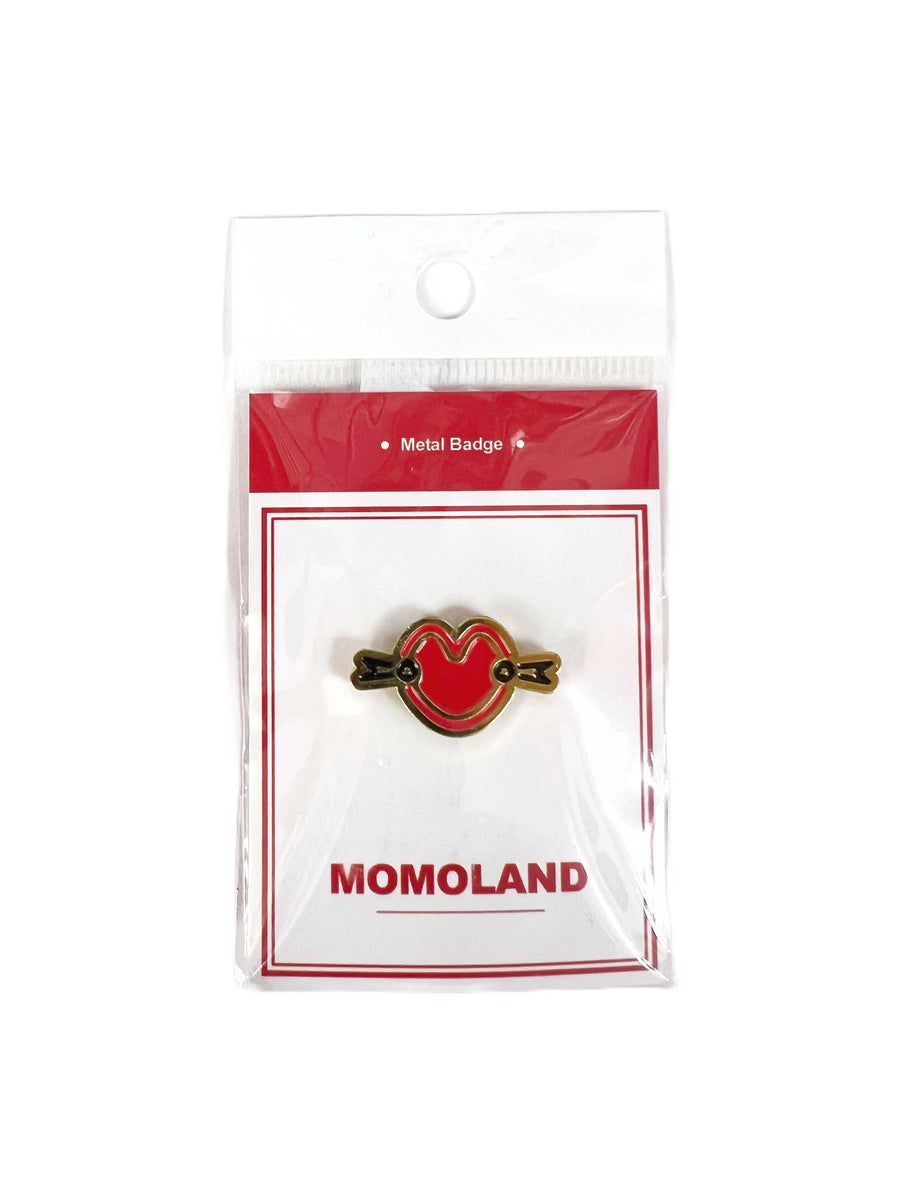 MOMOLAND Enamel Pin Metal Badge CUTE CRUSH